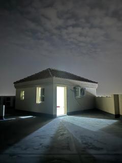 Studio with roof11 - Ajman - 1