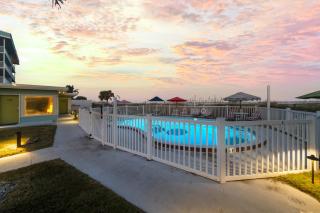 Unit 112 Courtyard Condo In Oceanfront Complex - Cocoa Beach - 6