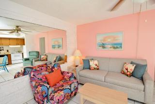 Unit 112 Courtyard Condo In Oceanfront Complex - Cocoa Beach - 7