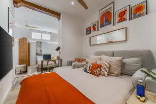 3min Walk - Retiro & Atocha - Luxury District and Desk - Madrid - 0