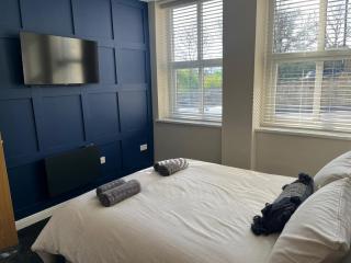 Sovereign House Apartment with private car park - 6