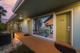 Unit 103 -1br Apt At Oceanfront Complex With Pool - Cocoa Beach - 9
