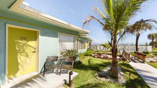 Unit 116 Courtyard Condo In Oceanfront Complex - Cocoa Beach - 4