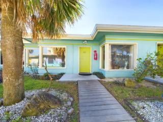 Unit 115 Courtyard Condo In Oceanfront Complex - Cocoa Beach - 3