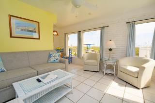 Unit 118 Direct Oceanfront Views 2br Heated Pool - Cocoa Beach - 9