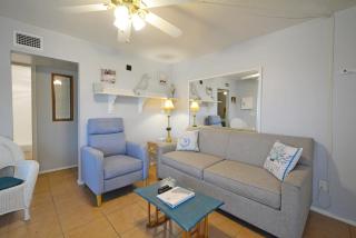 Unit 115 Courtyard Condo In Oceanfront Complex - Cocoa Beach - 7