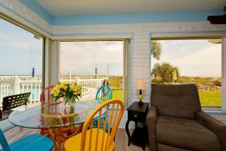 Unit 117 Direct Oceanfront Views 2br Heated Pool - Cocoa Beach - 8