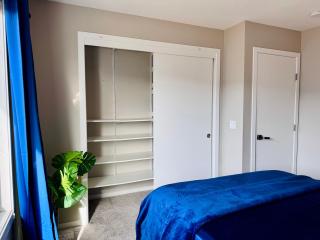 Sunlit Haven - Calgary - 5