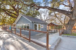 Dew Drop Inn - 3