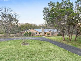 Cardinal Oaks on the Creek - Wimberley - 5