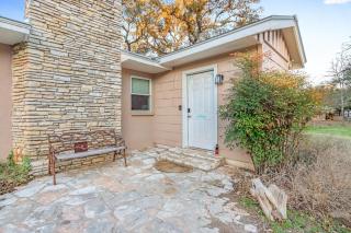 Cardinal Oaks on the Creek - Wimberley - 1