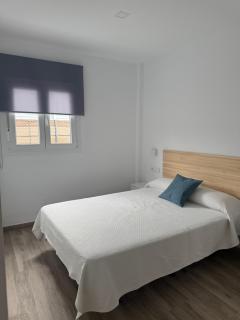 Apartamentos Bolonia - M a n u e l a - 2