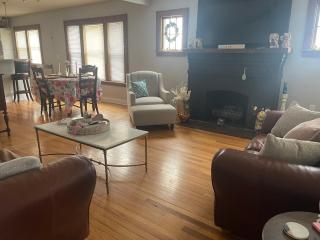 Come home to Kenwood Conveniently located Syracuse - 5