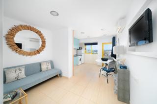 Stylish Apartment With A View And Beach - 5