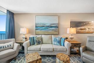 Pelican Walk 911 - 3