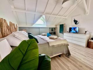 Orient Bay Beach front Apartment - Orient Bay - 1