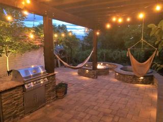 6-Bedroom Tudor in the Downtown Historic District - Salt Lake City - 6