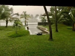 The Mill - Riverside 3BHK Villa by Halcyon Traveltech - Murinjupuzha - 9