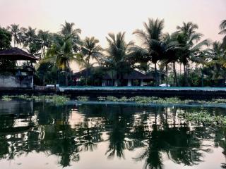The Mill - Riverside 3BHK Villa by Halcyon Traveltech - Murinjupuzha - 1