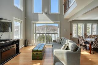 Classic Lakefront Chalet on Lac Lacasse - Saint-Faustin - 0