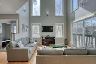 Classic Lakefront Chalet on Lac Lacasse - Saint-Faustin - 9