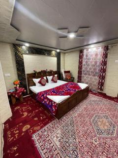 heritage new moon group of houseboat - Srinagar - 1