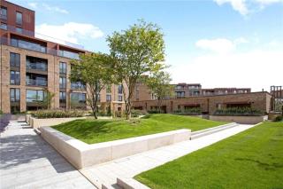 Private and Gated Family Residence - Sleeps 6 - Londra - 6