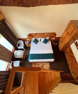 Kahaani - Luxury Wooden Chalet in Manali - 3