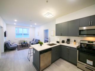 New Modern Serenity- 2BR Retreat near New York City - Bayonne - 9
