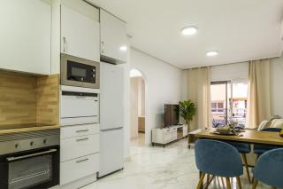 Apartment Pink Azure - Warm & Bright - 8