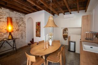 Donjon - Clim - Terrasse - Premium - Arles - 3