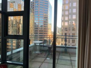 Executive Penthouse Suite, Downtown Vancouver - Vancouver - 3
