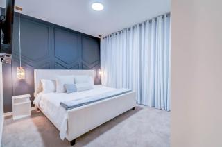 1259 Modern 5BD Family Home For Your Vacation - 3