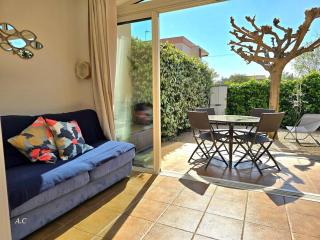 Le Murier - Rez de jardin avec véranda, terrasse à 5min a pied de la mer avec parking - BY Auraconciergerie - Les Lecques - 8