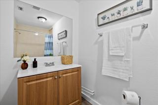 4BR Escape Near Beach & Downtown - Fort Lauderdale - 9