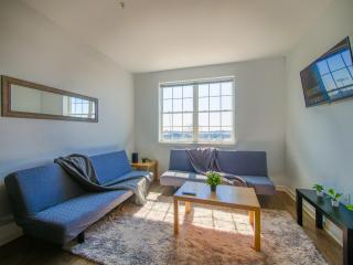 Mins to NYC, Exceptional Modern 2Bedroom Apt - Jersey City - 0