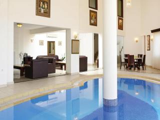 Villa with incredible indoor outdoor pool - Plataniás - 1