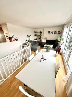 Central Duplex With City Skyline - Londra - 2