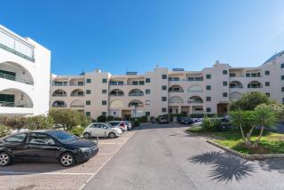 BnB Homes Apartments near Ocean & Lush Nature - Guia - 9