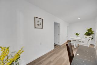 Charming Downtown Retreat with free parking - 1