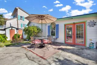 Suncatcher Cottage 1508-2nd Avenue B - Tybee Island - 0
