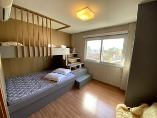 Apartamento de 2 quartos alto padrão em Gramado- 5 minutos do centro - 8