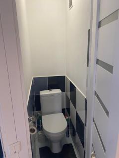 Center budget hostel rooms Комнаты в хостэле - Chişinău - 5