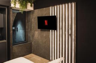 Adalina Luxury Suite - 7