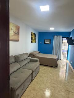 Flat com piscina ao lado da praia - São Vicente - 8