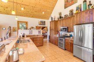 Private Hot Tub Vernon Cabin on 30 Forested Acres - Vernon - 6