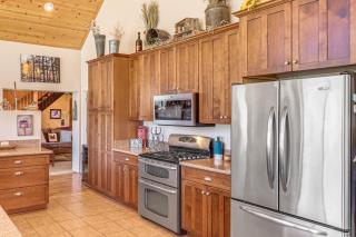 Private Hot Tub Vernon Cabin on 30 Forested Acres - Vernon - 5