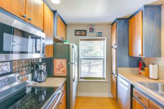 Ennis Vacation Rental with Balcony Walk to Downtown - Ennis - 3
