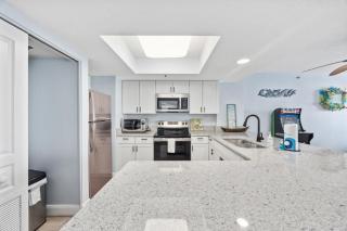 Family-Friendly Oceanfront Condo at Compass Cove Resort in Myrtle Beach - Myrtle Beach - 4