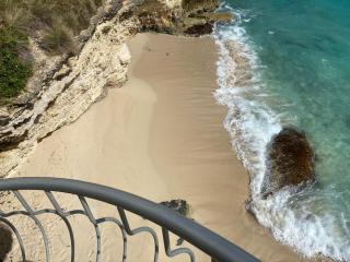 Ocean Bliss: Balcony & Pools & Peloton Bike! - Cupecoy - 3
